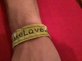 Silver Lake Love Hands Out Bracelets Across LA